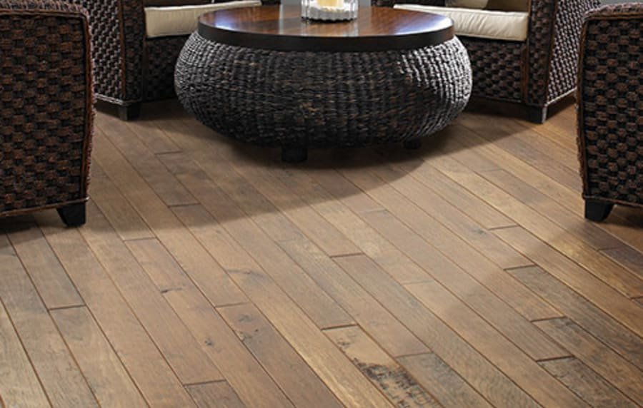 Sitting room with wide plank flooring